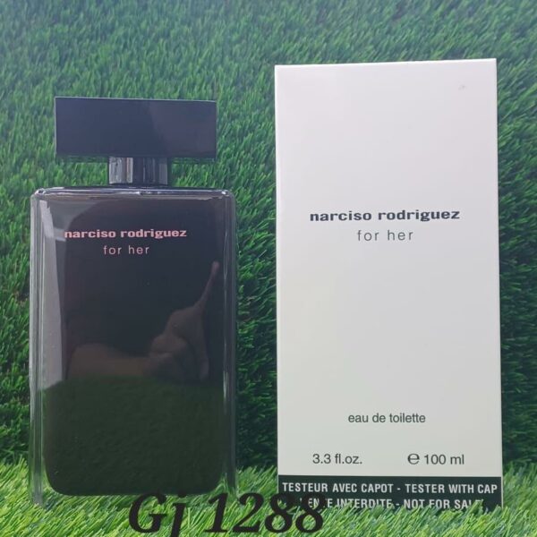Narciso Rodriguez- for her