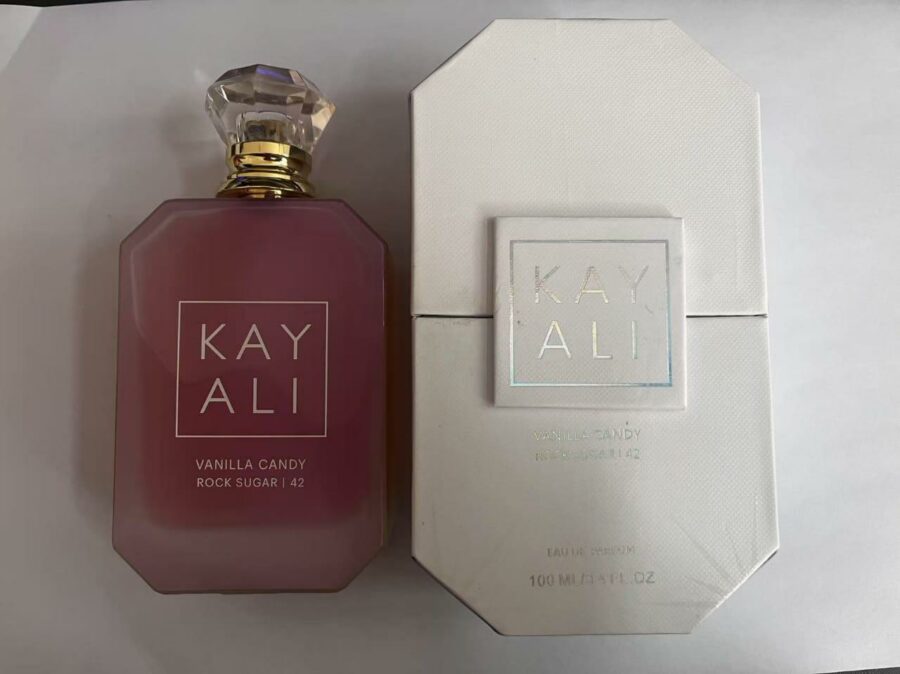 Kayali Vanilla Candy Rock Sugar